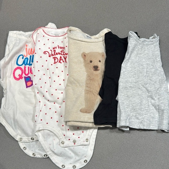 BUNDLE | girls 9mths | Long sleeves | 5 total items - Picture 1 of 7